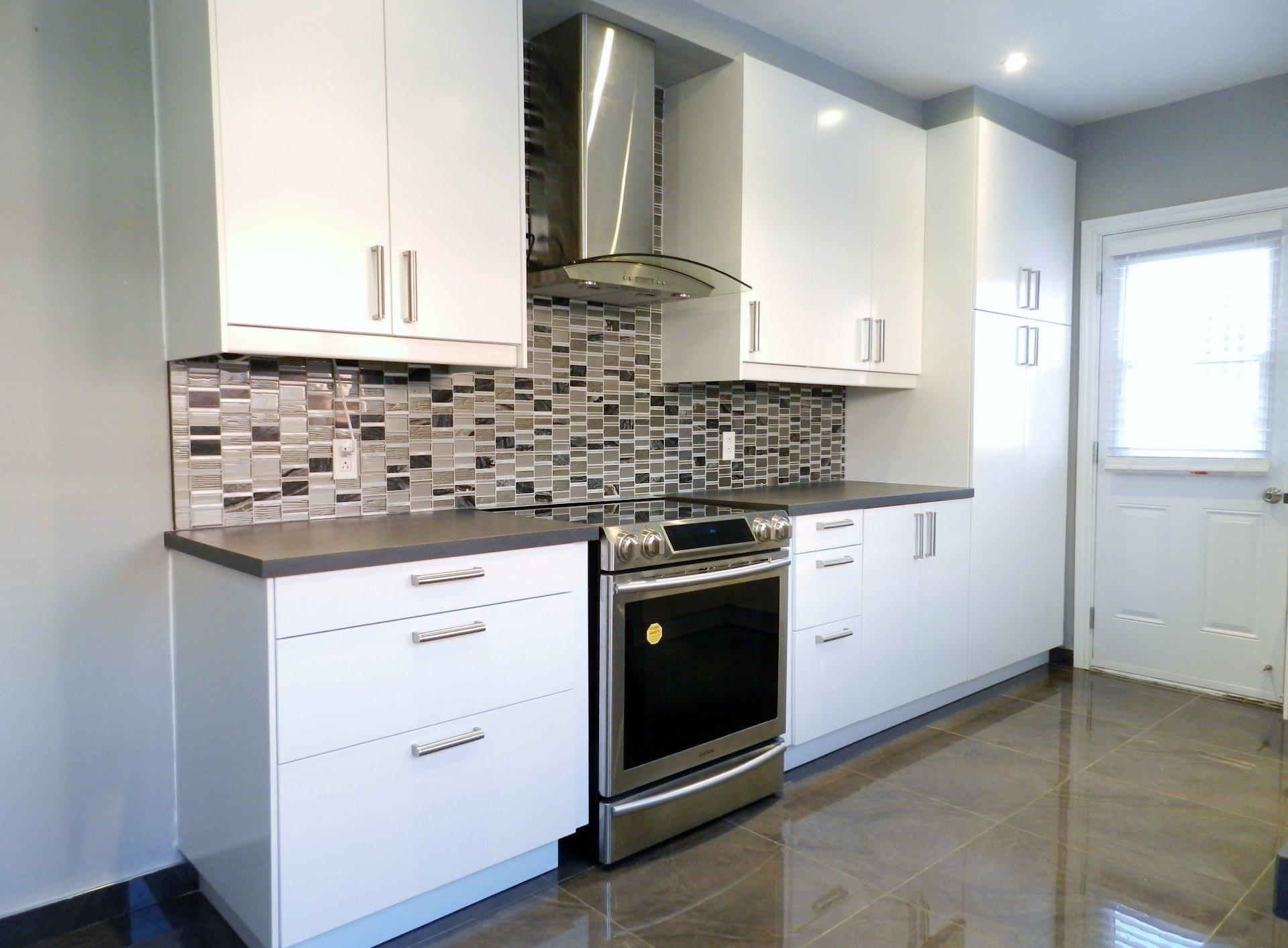









4997


Av. Carlton

,
Montréal (Côte-des-Neiges/Notre-Dame-de-Grâce),




QC
H3W1G9

