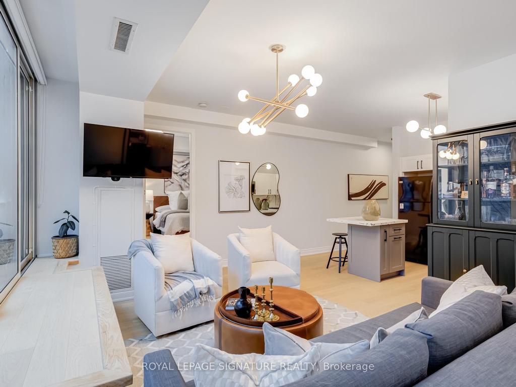 









50


Camden

Street, 303,
Toronto,




ON
M5V 3N1

