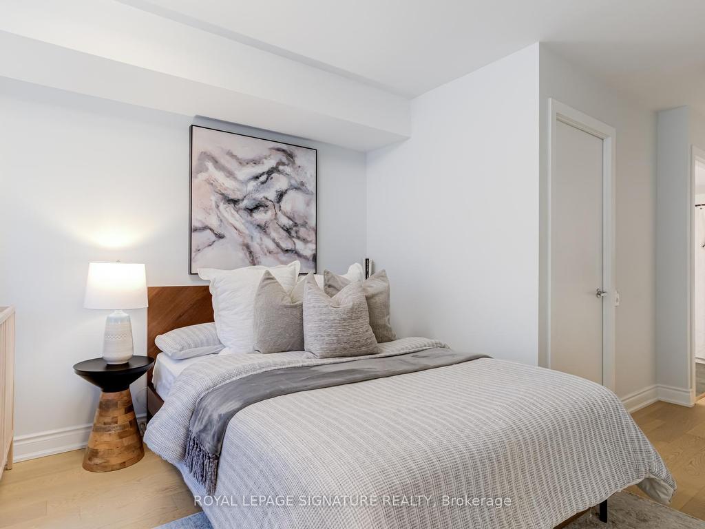 









50


Camden

Street, 303,
Toronto,




ON
M5V 3N1

