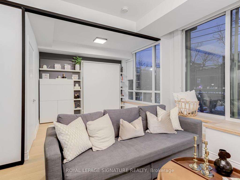 









50


Camden

Street, 303,
Toronto,




ON
M5V 3N1

