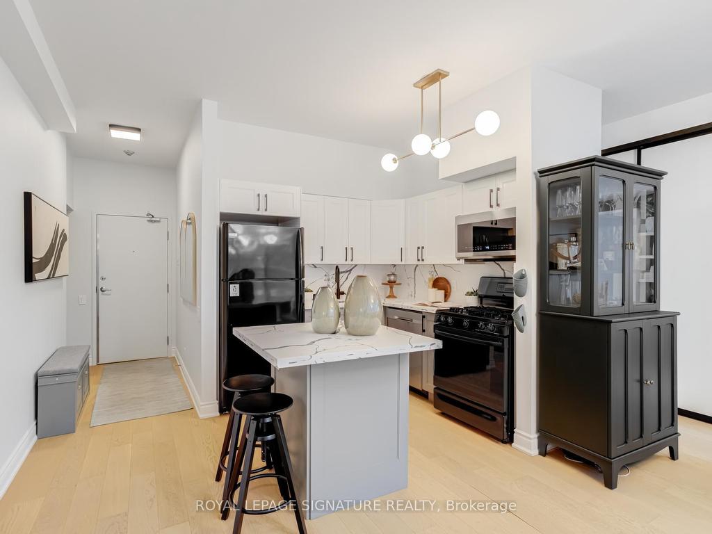 









50


Camden

Street, 303,
Toronto,




ON
M5V 3N1

