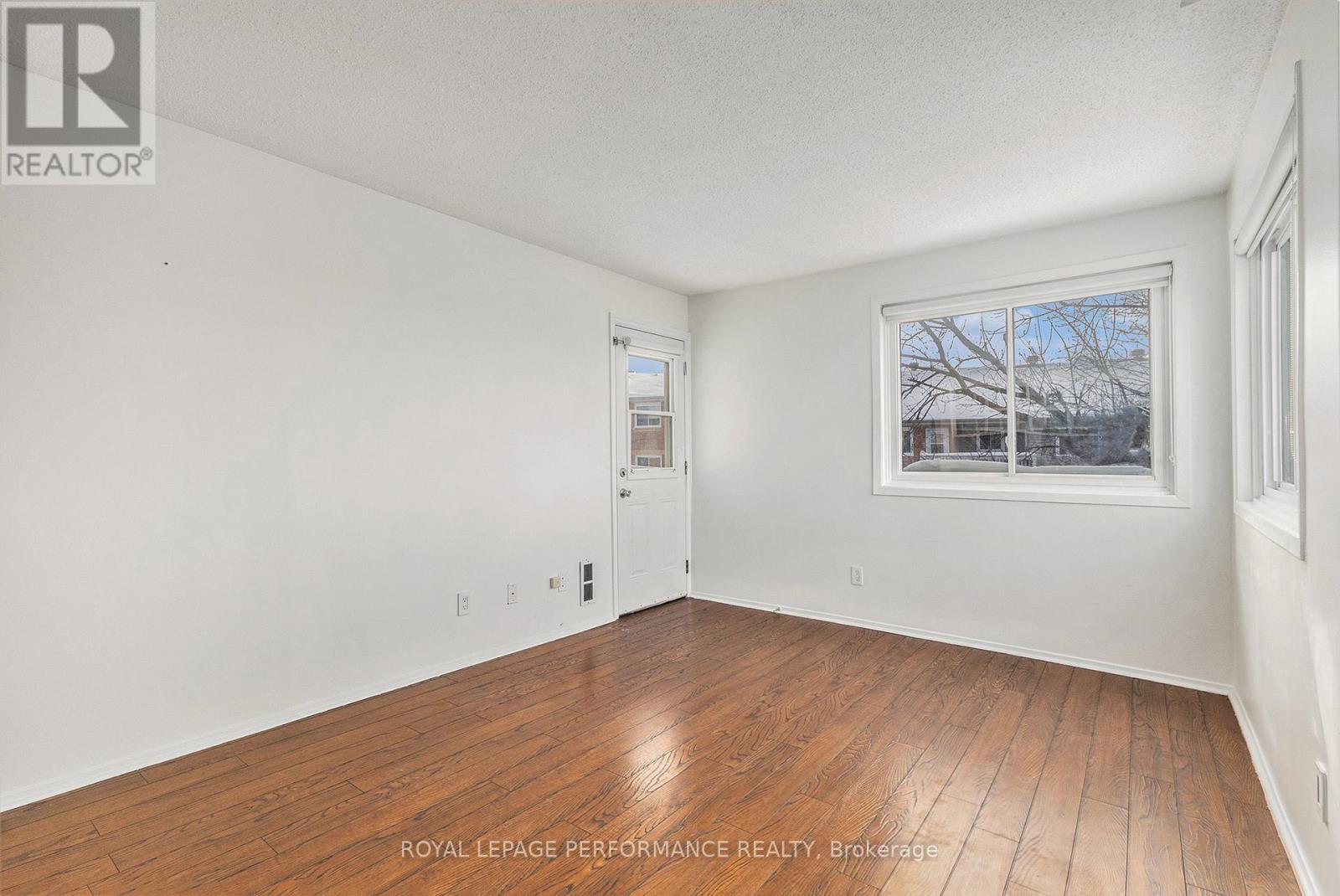 












216 - 345 CENTRUM BOULEVARD

,
Ottawa,




Ontario
K1E3W9

