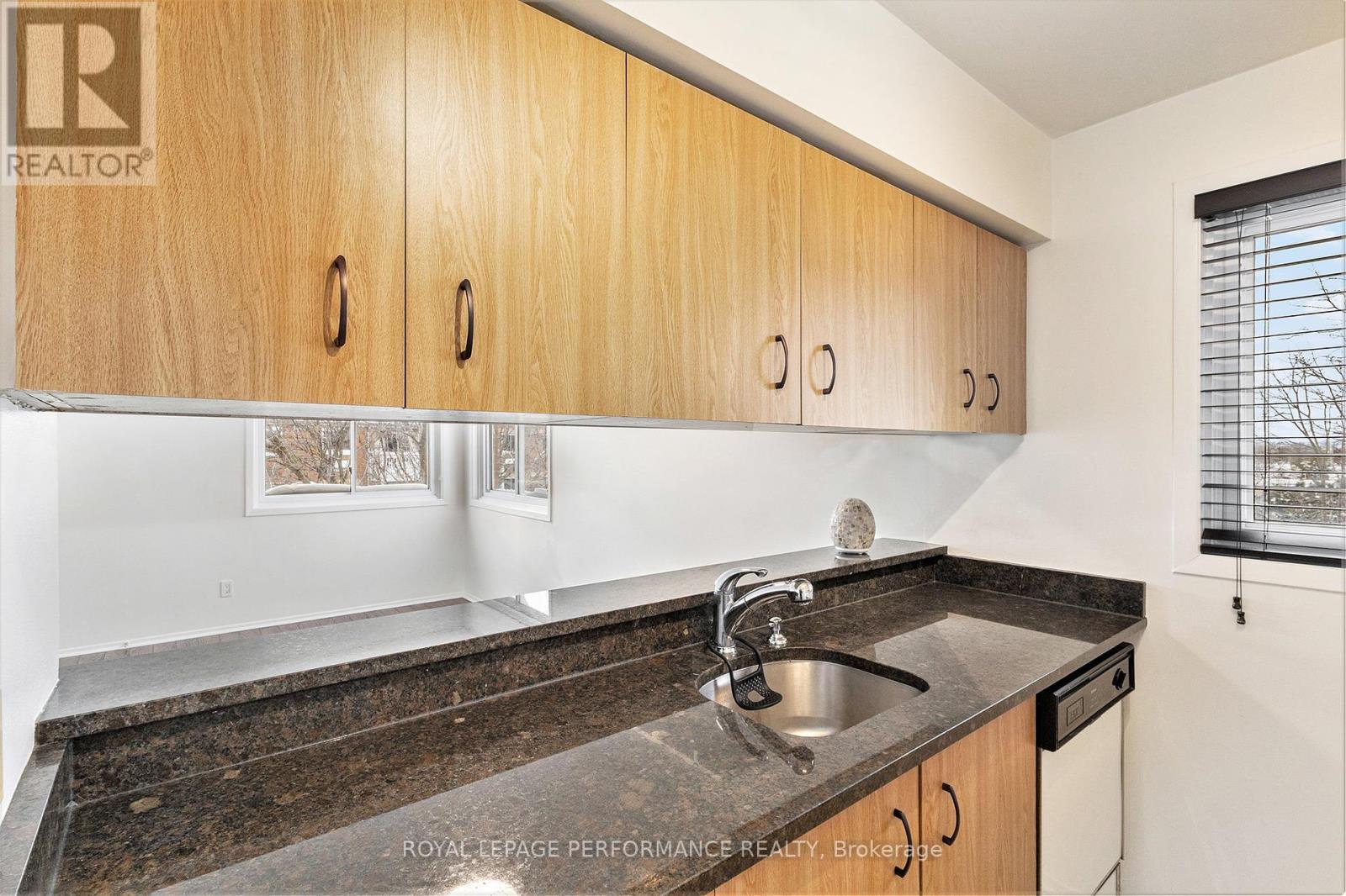 












216 - 345 CENTRUM BOULEVARD

,
Ottawa,




Ontario
K1E3W9

