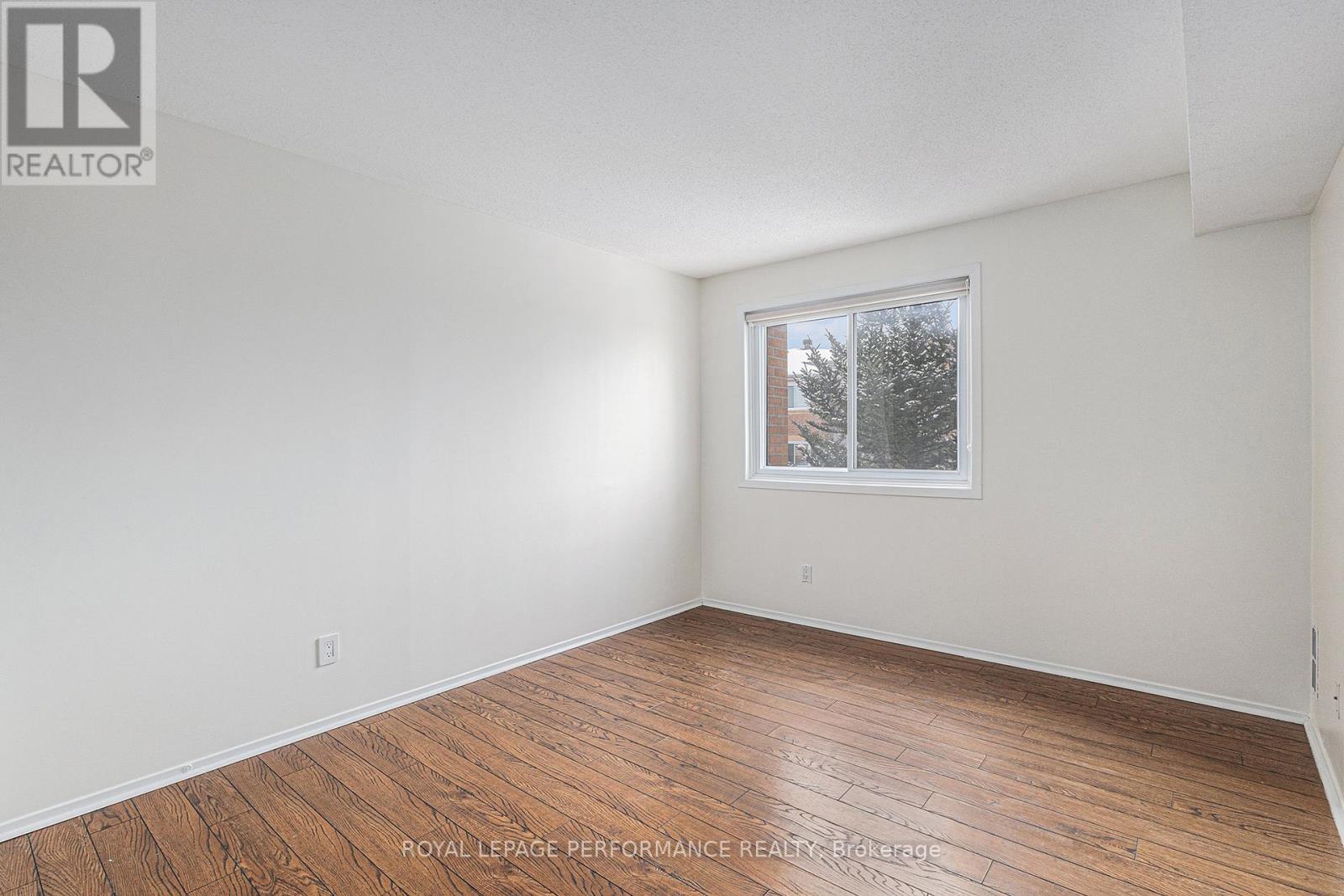 












216 - 345 CENTRUM BOULEVARD

,
Ottawa,




Ontario
K1E3W9

