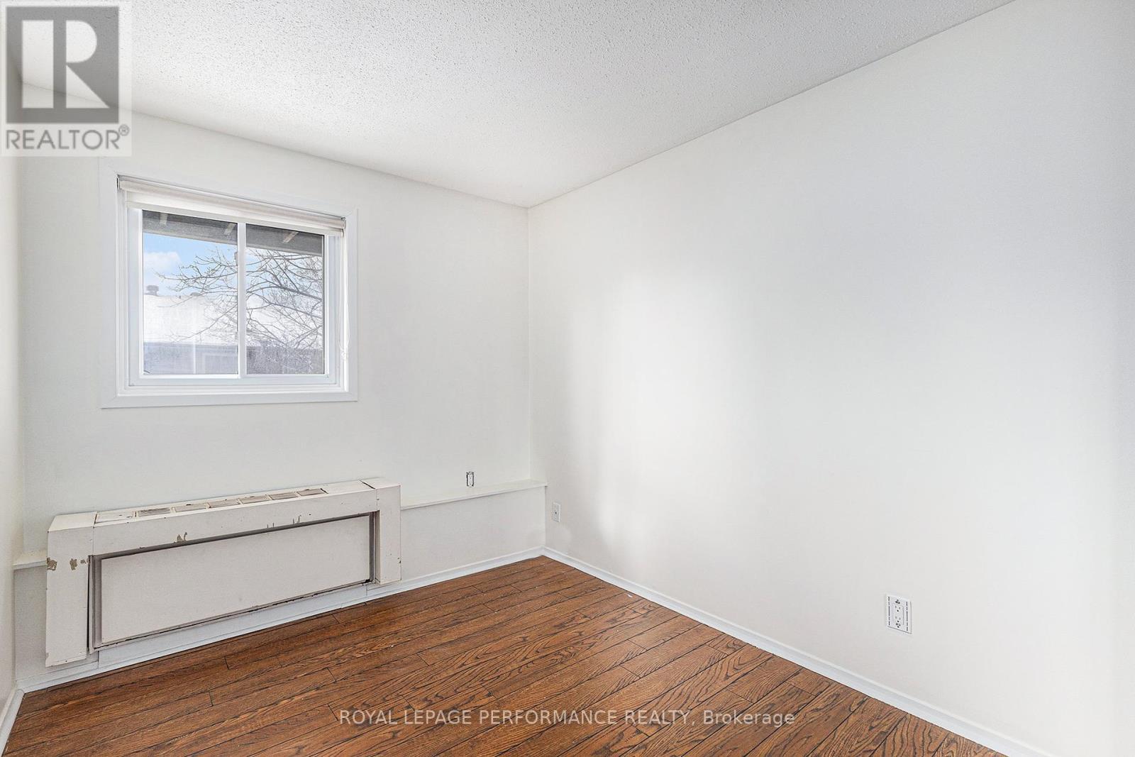 












216 - 345 CENTRUM BOULEVARD

,
Ottawa,




Ontario
K1E3W9

