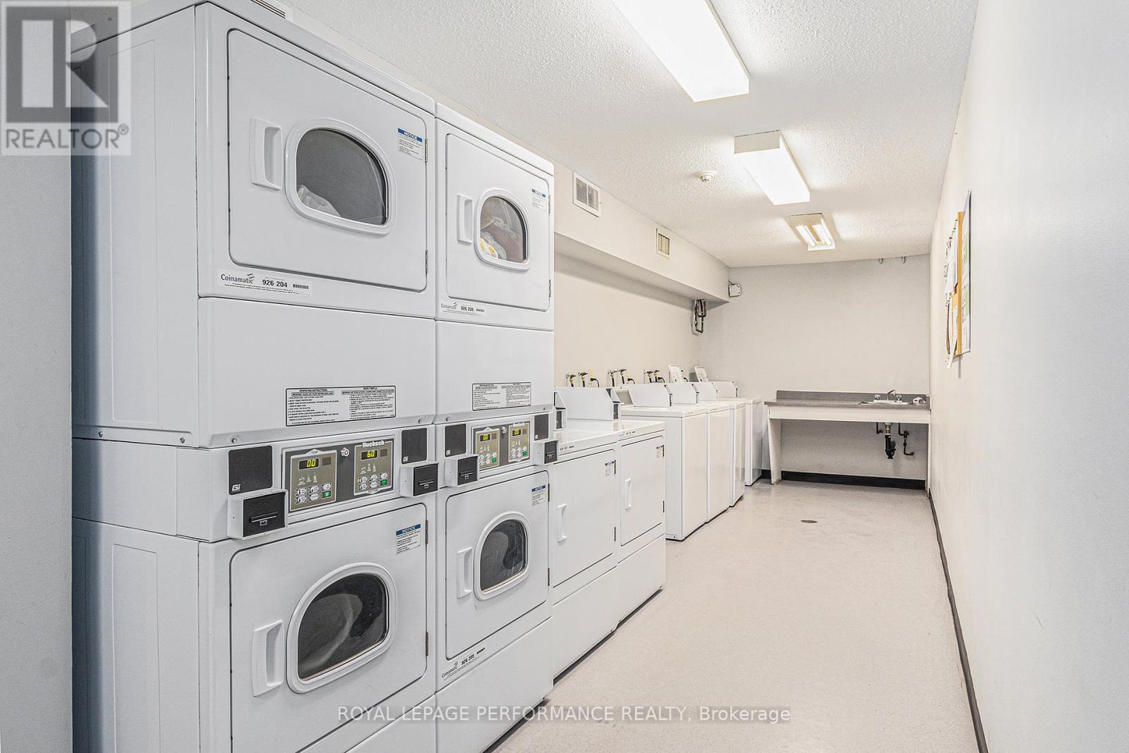 












216 - 345 CENTRUM BOULEVARD

,
Ottawa,




Ontario
K1E3W9

