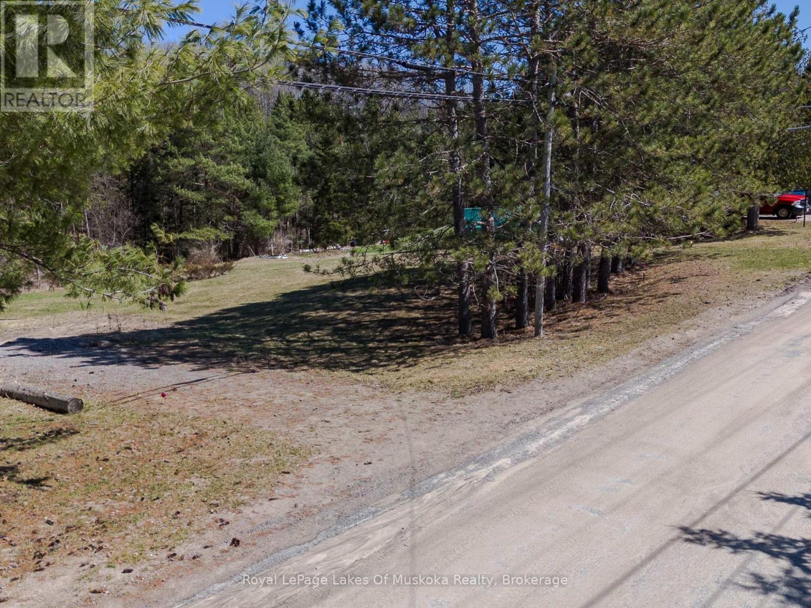 












282 MAIN STREET

,
Burk's Falls,







Ontario
P0A1C0

