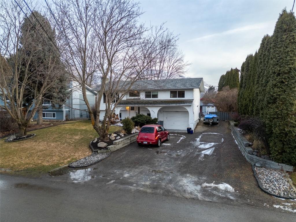 









283


Chetwynd

Drive,
Kamloops,




BC
V2H 1L7

