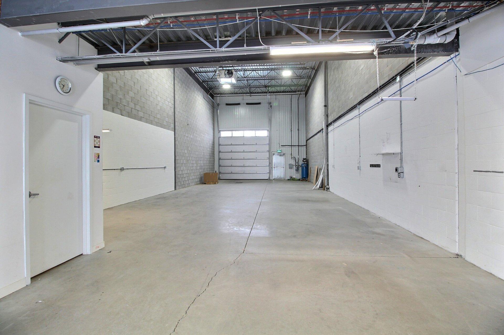 









2251


Rue Tanguay

,
Magog,




QC
J1X5Y5

