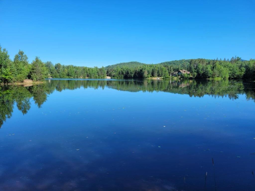 









50


Ch. des Outardes

,
Mont-Tremblant,




QC
J8E1W8

