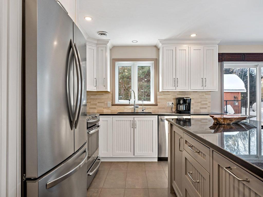 









50


Ch. des Outardes

,
Mont-Tremblant,




QC
J8E1W8

