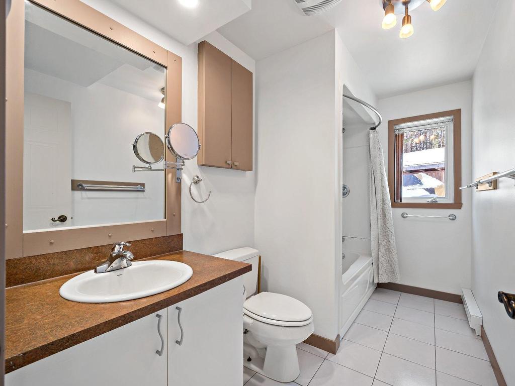 









50


Ch. des Outardes

,
Mont-Tremblant,




QC
J8E1W8

