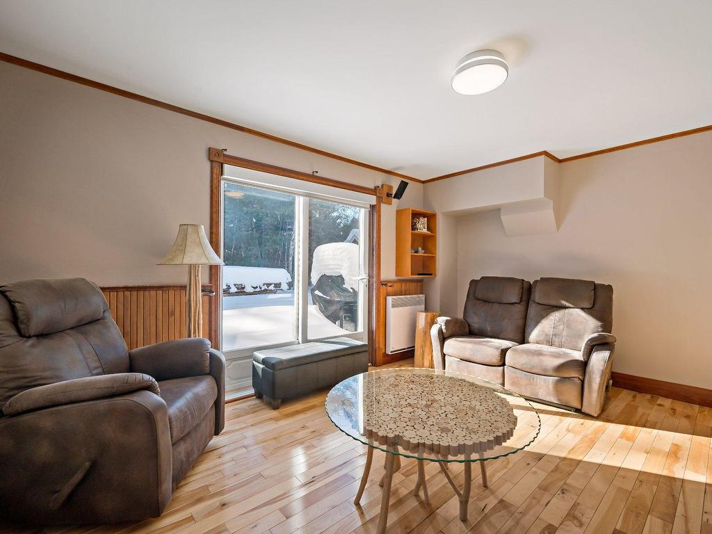 









50


Ch. des Outardes

,
Mont-Tremblant,




QC
J8E1W8

