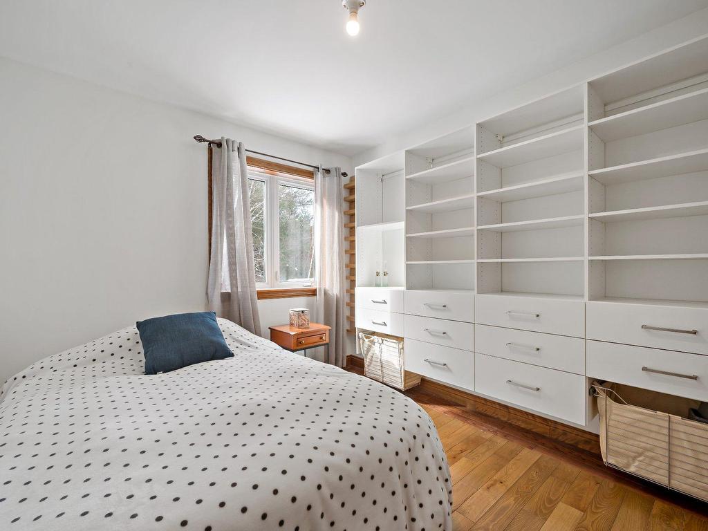 









50


Ch. des Outardes

,
Mont-Tremblant,




QC
J8E1W8

