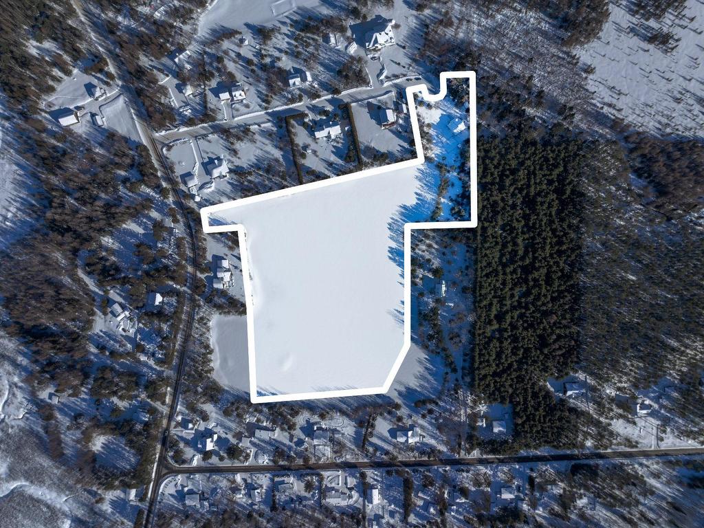 









50


Ch. des Outardes

,
Mont-Tremblant,




QC
J8E1W8

