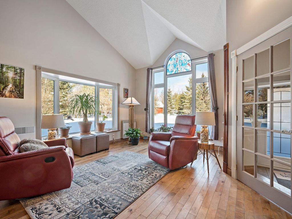 









50


Ch. des Outardes

,
Mont-Tremblant,




QC
J8E1W8


