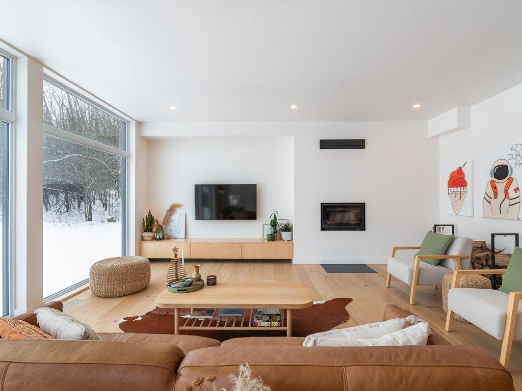 









53


Rue d'Alstonvale

,
Hudson,




QC
J0P1H0

