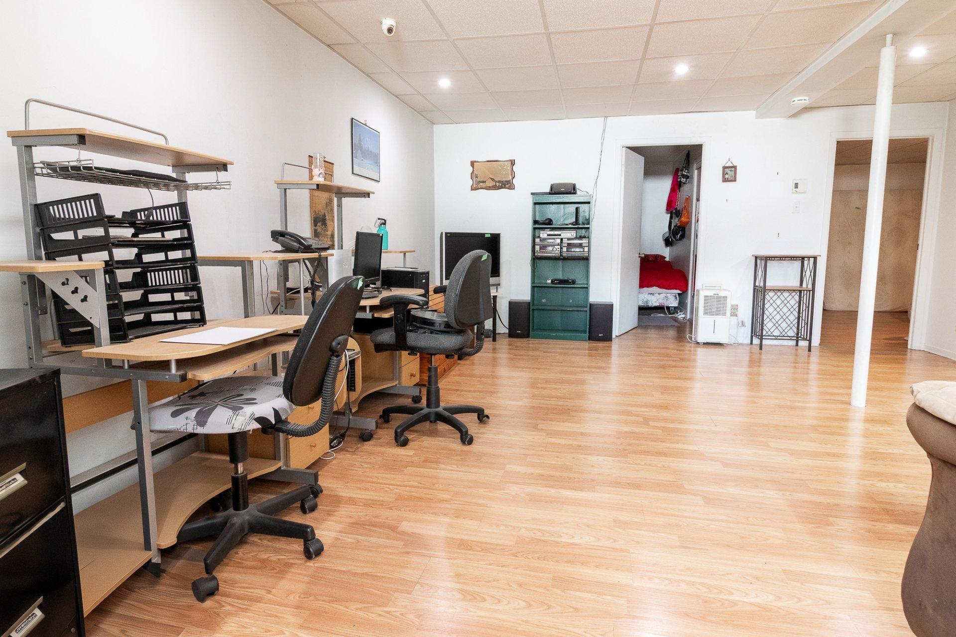 









460


Rue Herlin

,
Trois-Rivières,




QC
G8T6A8

