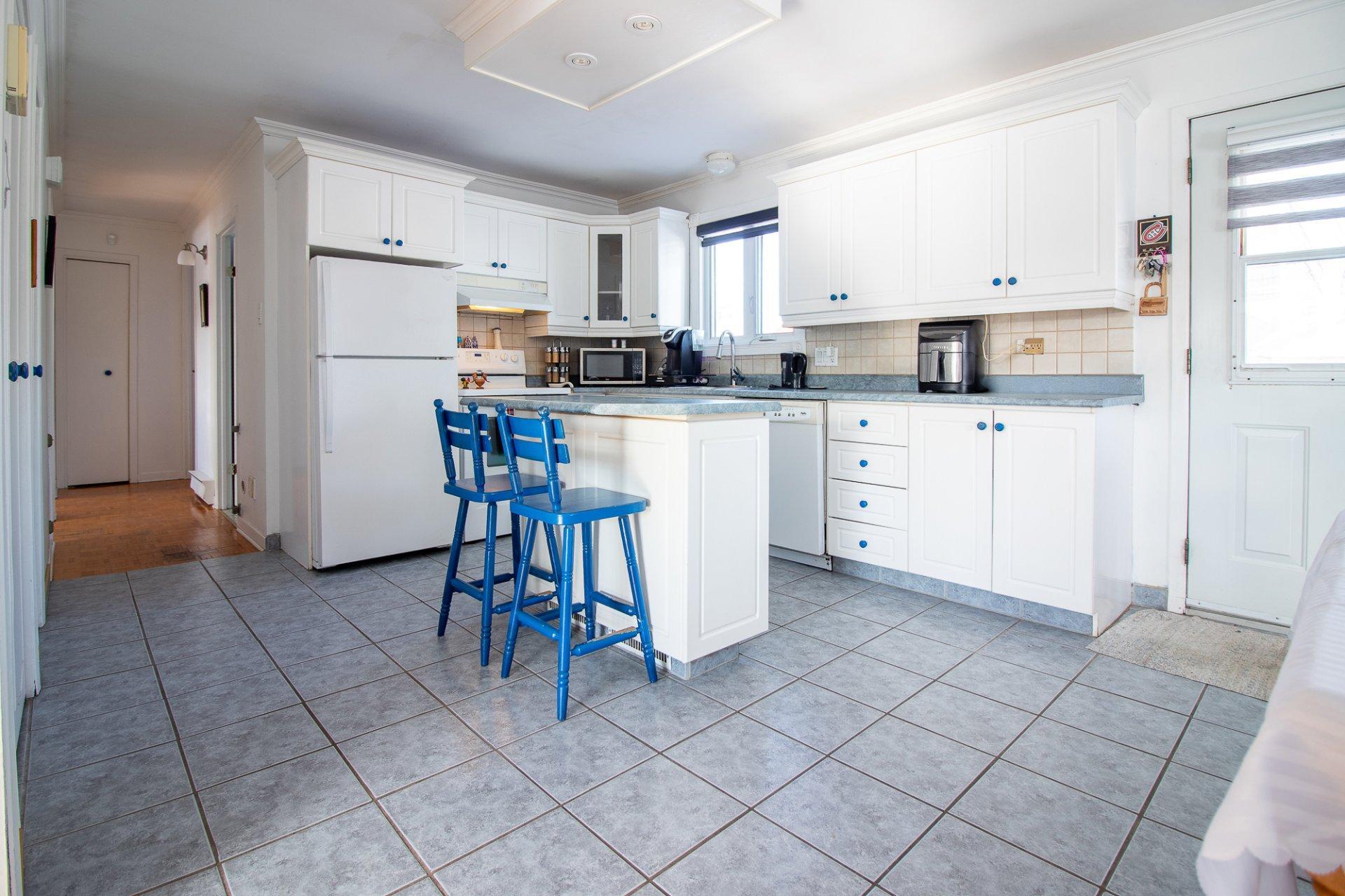 









460


Rue Herlin

,
Trois-Rivières,




QC
G8T6A8

