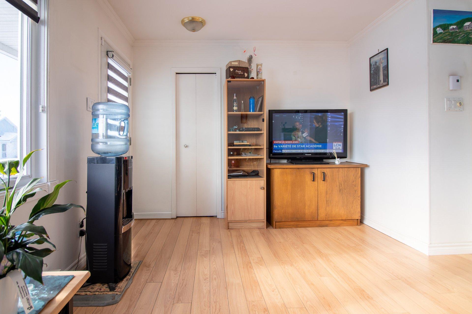 









460


Rue Herlin

,
Trois-Rivières,




QC
G8T6A8

