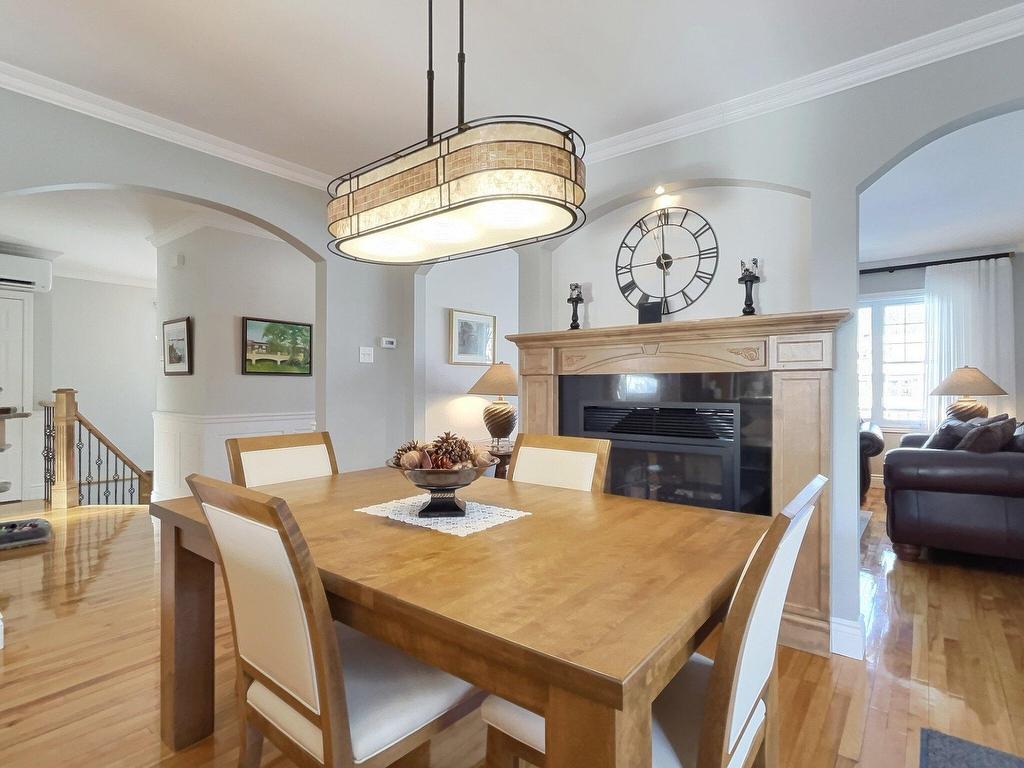 









1335


Rue Jean-Nicolet

,
Trois-Rivières,




QC
G9A1B3

