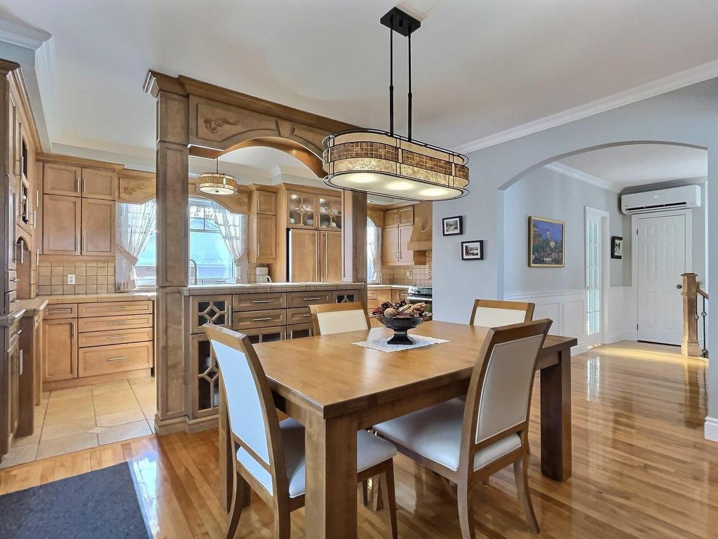 









1335


Rue Jean-Nicolet

,
Trois-Rivières,




QC
G9A1B3

