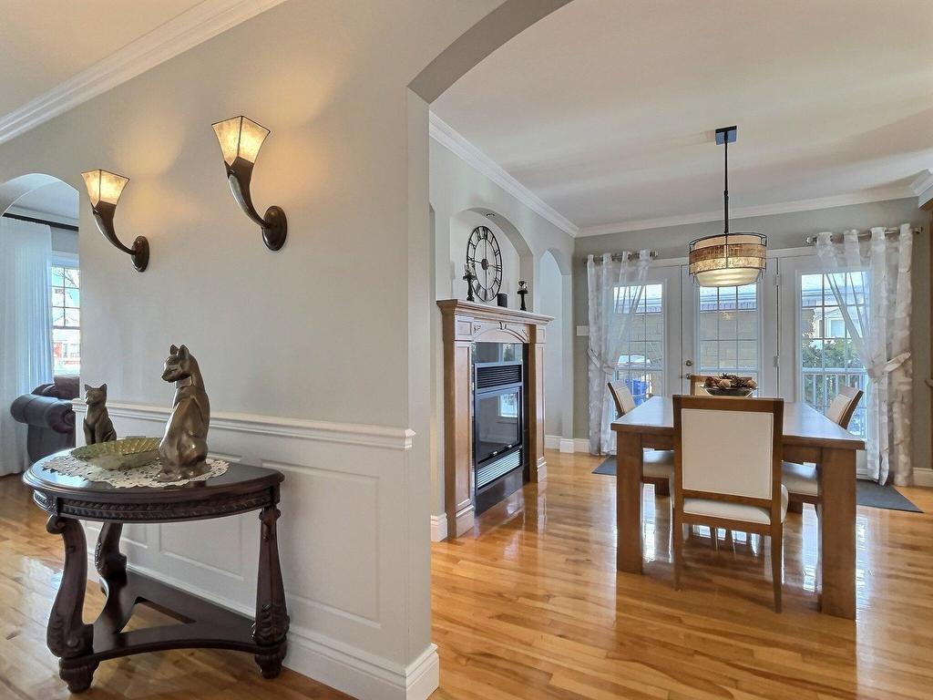 









1335


Rue Jean-Nicolet

,
Trois-Rivières,




QC
G9A1B3

