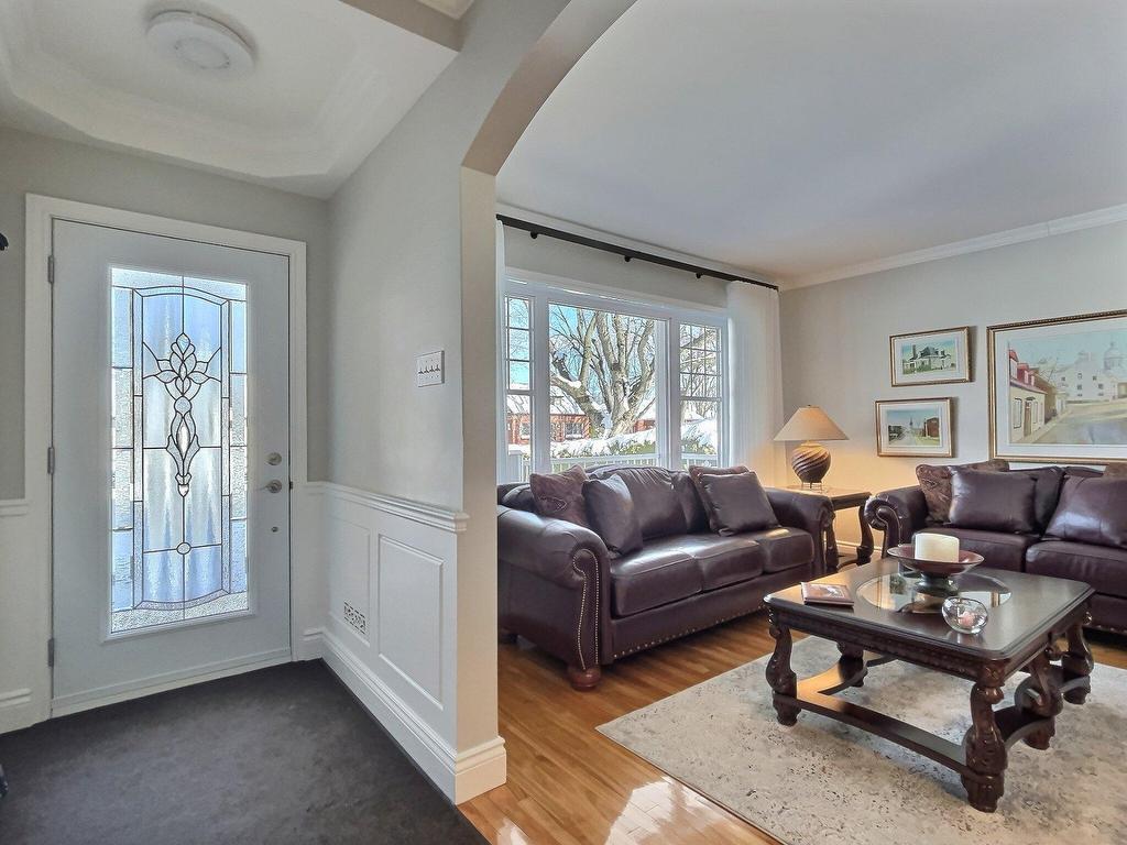 









1335


Rue Jean-Nicolet

,
Trois-Rivières,




QC
G9A1B3

