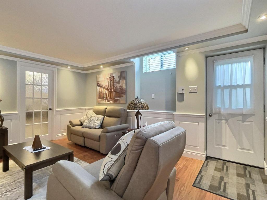 









1335


Rue Jean-Nicolet

,
Trois-Rivières,




QC
G9A1B3

