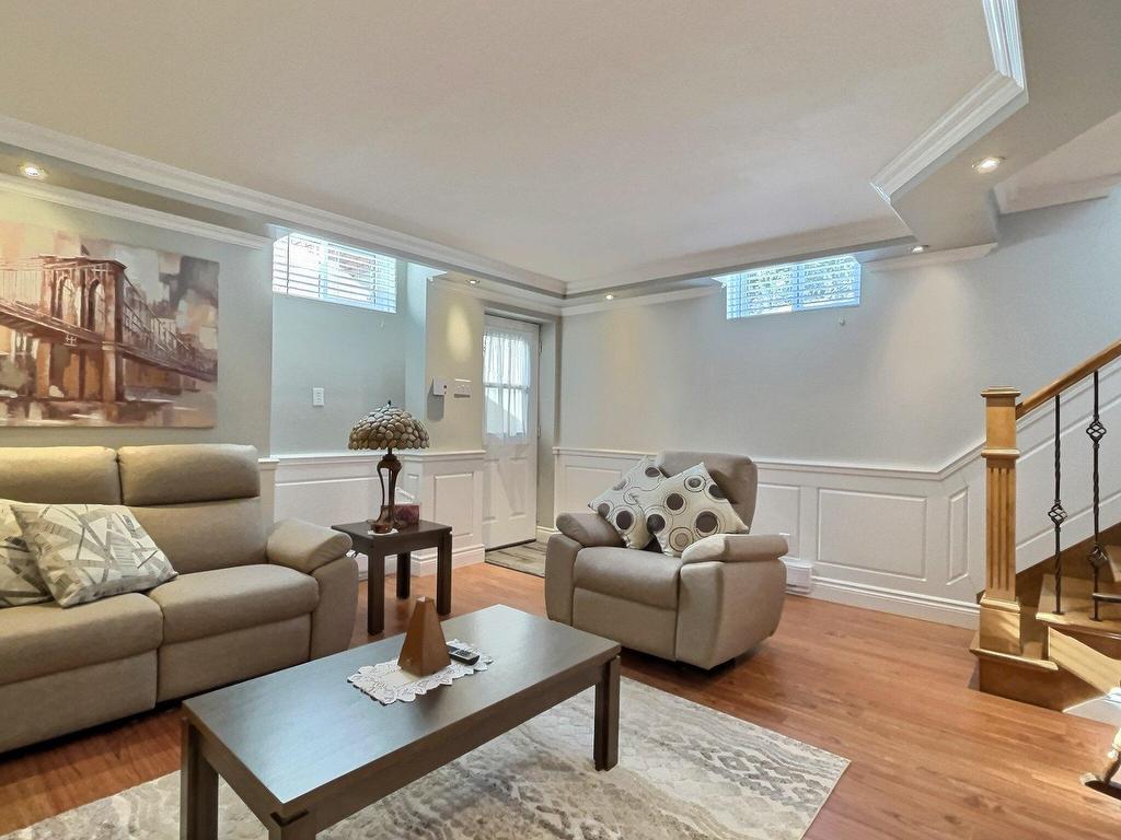 









1335


Rue Jean-Nicolet

,
Trois-Rivières,




QC
G9A1B3

