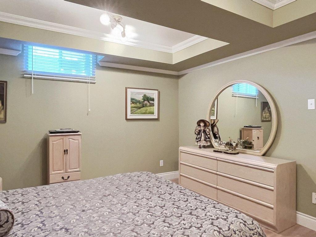 









1335


Rue Jean-Nicolet

,
Trois-Rivières,




QC
G9A1B3

