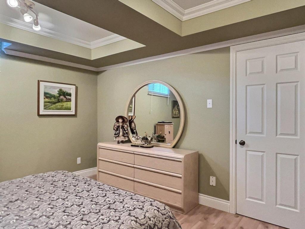 









1335


Rue Jean-Nicolet

,
Trois-Rivières,




QC
G9A1B3

