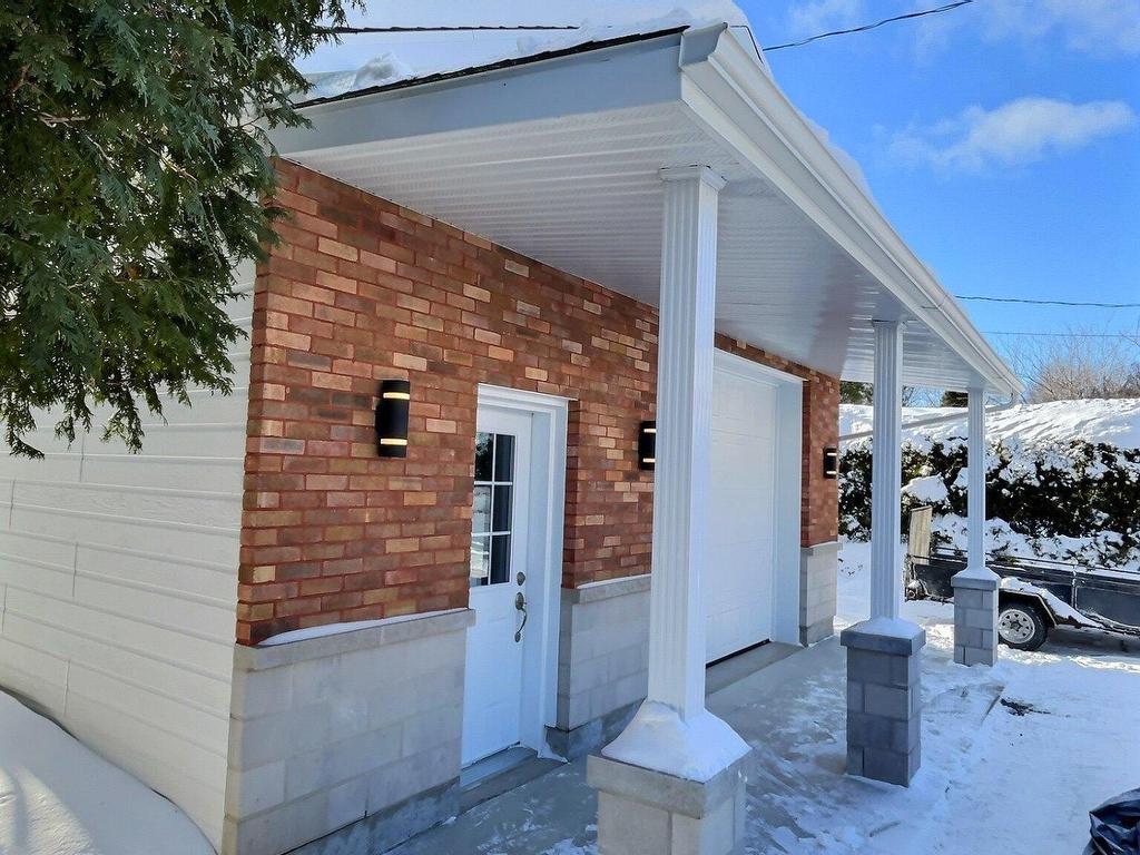 









1335


Rue Jean-Nicolet

,
Trois-Rivières,




QC
G9A1B3

