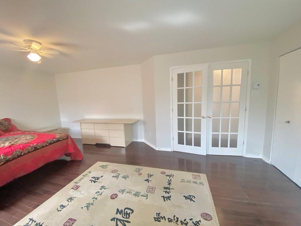 









2131


Av. Albert-Murphy

,
Laval (Chomedey),




QC
H7T2Y6

