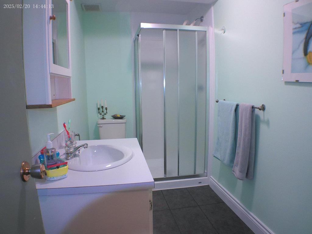 









852


Rue de la Rive

,
Sept-Îles,




QC
G4R0C8

