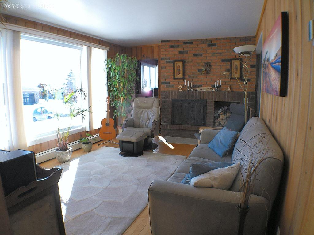 









852


Rue de la Rive

,
Sept-Îles,




QC
G4R0C8

