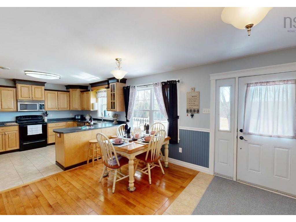 












502 Lake Road

,
Maitland,




NS
B0N 1T0

