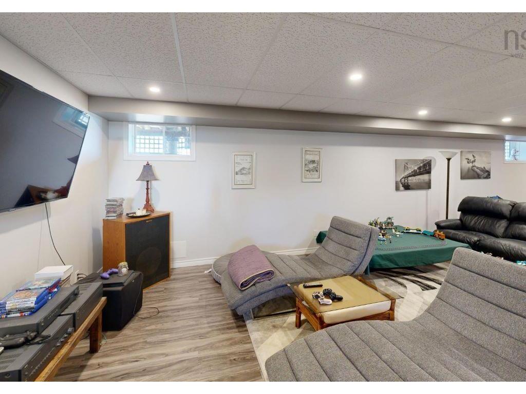 












502 Lake Road

,
Maitland,




NS
B0N 1T0


