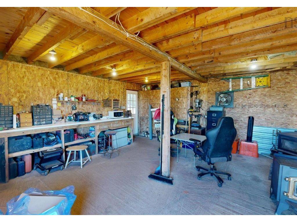 












502 Lake Road

,
Maitland,




NS
B0N 1T0


