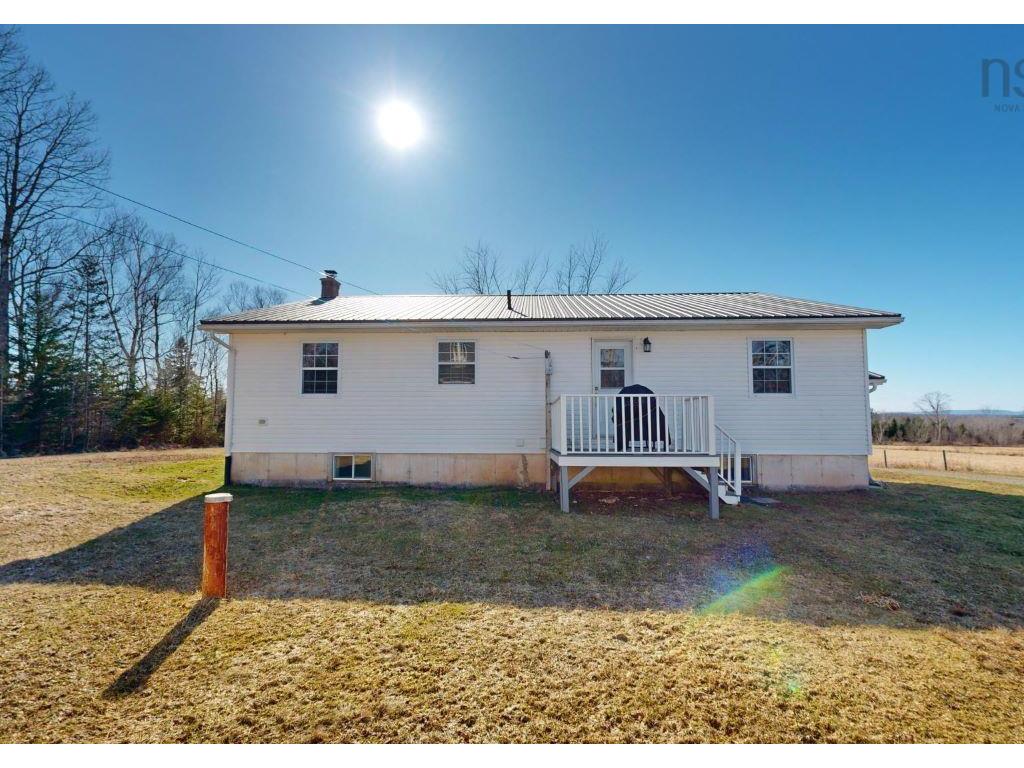 












502 Lake Road

,
Maitland,




NS
B0N 1T0


