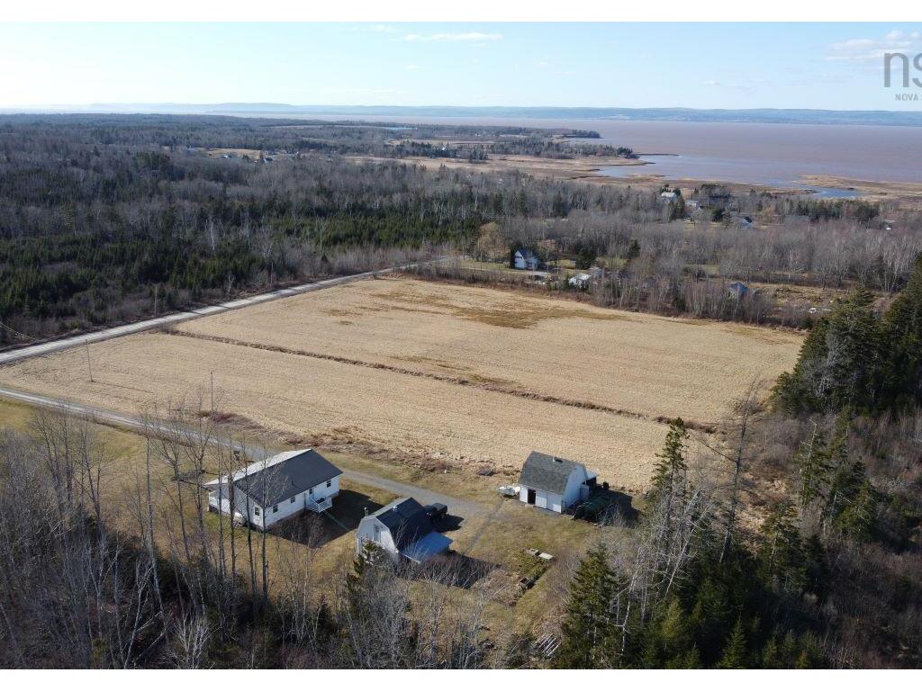 












502 Lake Road

,
Maitland,




NS
B0N 1T0

