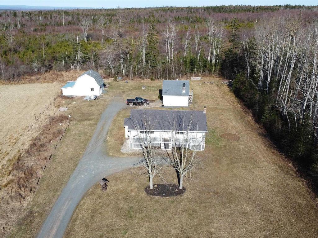 












502 Lake Road

,
Maitland,




NS
B0N 1T0

