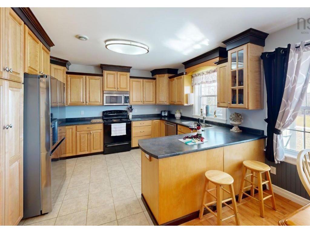 












502 Lake Road

,
Maitland,




NS
B0N 1T0

