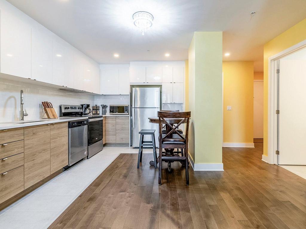 









5175


Av. de Courtrai

, 802,
Montréal (Côte-des-Neiges/Notre-Dame-de-Grâce),




QC
H3W0A9

