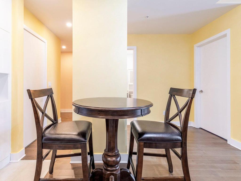 









5175


Av. de Courtrai

, 802,
Montréal (Côte-des-Neiges/Notre-Dame-de-Grâce),




QC
H3W0A9

