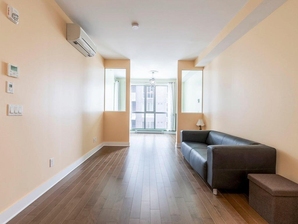 









5175


Av. de Courtrai

, 802,
Montréal (Côte-des-Neiges/Notre-Dame-de-Grâce),




QC
H3W0A9

