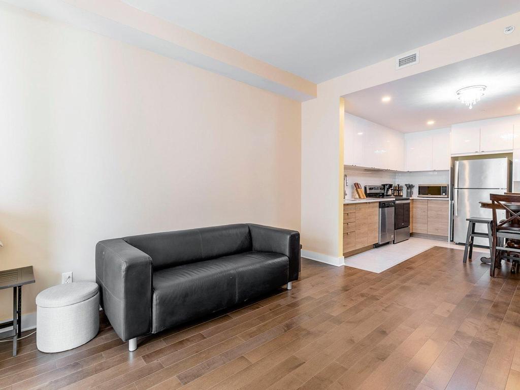 









5175


Av. de Courtrai

, 802,
Montréal (Côte-des-Neiges/Notre-Dame-de-Grâce),




QC
H3W0A9

