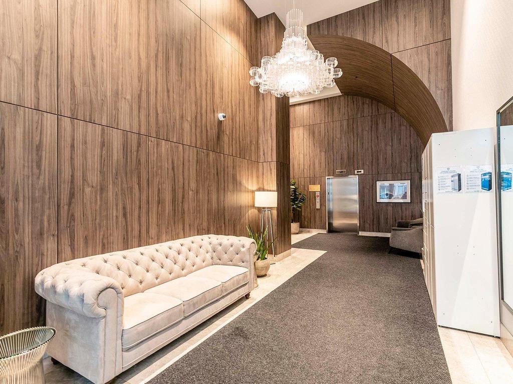 









5175


Av. de Courtrai

, 802,
Montréal (Côte-des-Neiges/Notre-Dame-de-Grâce),




QC
H3W0A9

