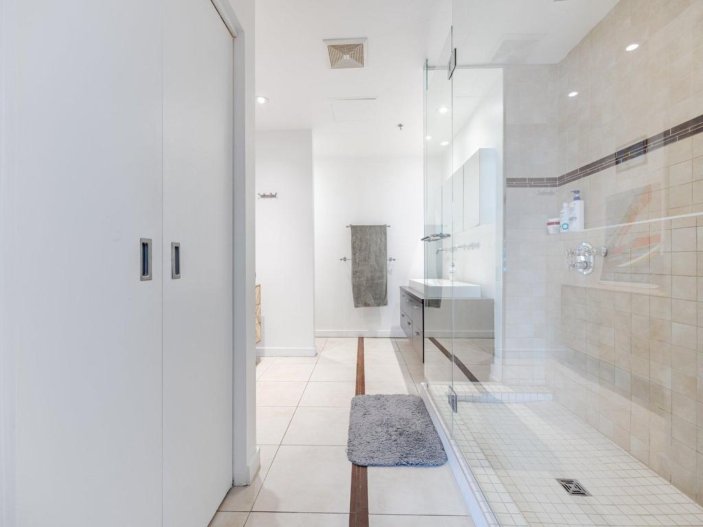 









80


Rue Prince

, 703,
Montréal (Ville-Marie),




QC
H3C2M8

