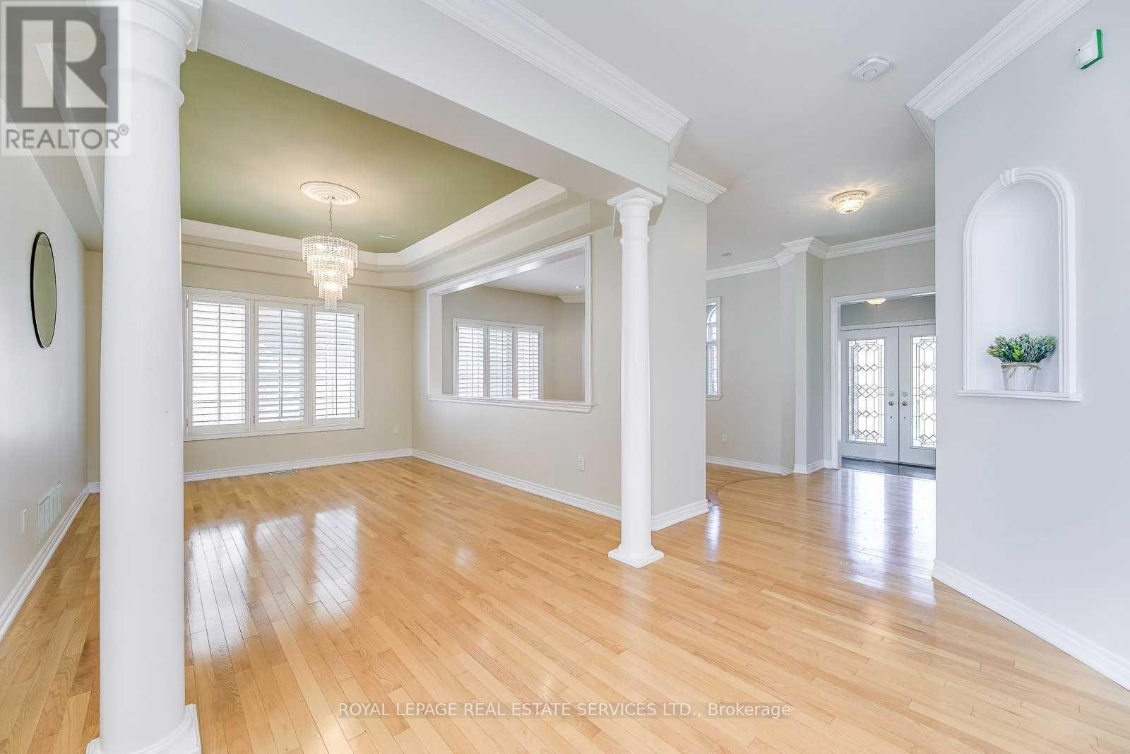 












2201 GALLOWAY DRIVE

,
Oakville,




Ontario
L6H5M1


